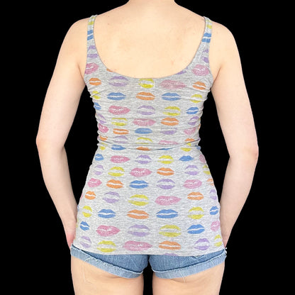 J-Fashion Rainbow Lips Tank Top (Fits S-L)